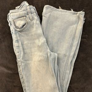 HOLlISTER CURVY HIGH-RISE LIGHT WASH FLARE JEANS Size 00S